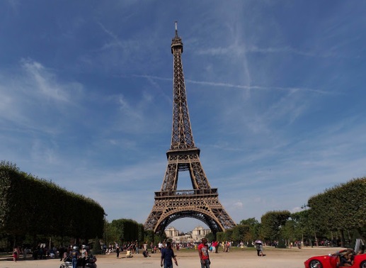 えっ フランスのエッフェル塔からの飛び降り自殺者がこんなに居るの パリ観光 ホテルランキング